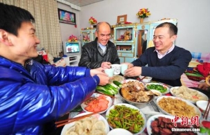 中国人最隆重的“饭局”：年夜饭怎么吃的