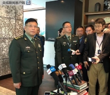 中国军方：南海驻军和部署武器是中国内政
