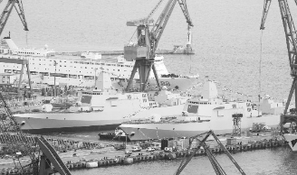 历史首次 中国两艘055万吨级的驱逐舰下水