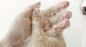如何来选择洗手液？免洗手消毒液会更好吗