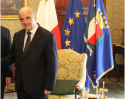 马耳他总统：愿同中方加强双边高层交往与合作