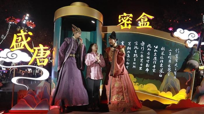 探访西安“盛唐密盒”表演者：用有趣的方式推广中国文化