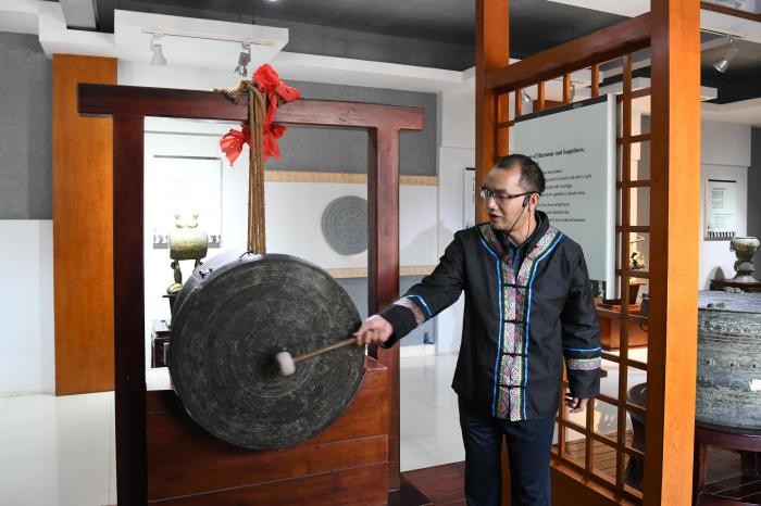 广西千年铜鼓重获“新生” “敲响”中国与东盟文化交融音符