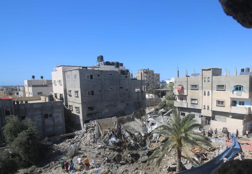 加沙地带南部一住宅遭袭至少20人死亡