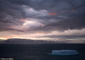 格陵兰上空惊现壮美“风暴云” [组图]