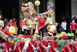 台北孔庙举行“国际成年礼” 感受中国文化之美