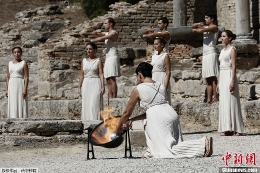 索契冬奥会圣火采集仪式在希腊举行