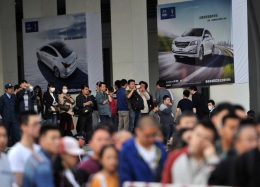 北京车展公众日首个周末 客流破纪录