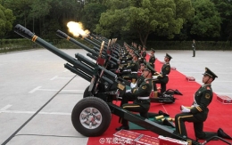 共和国礼炮部队首次在京外执行鸣放礼炮任务
