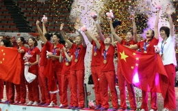女排夺冠直通里约！中国女排3-1日本