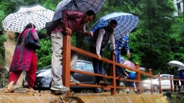 印度北部遭暴雨袭击
