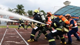 海南：消防救援比武忙