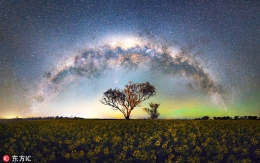 澳洲美丽银河与自然风光相映成辉