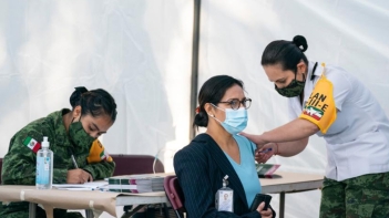 墨西哥开始新冠疫苗接种