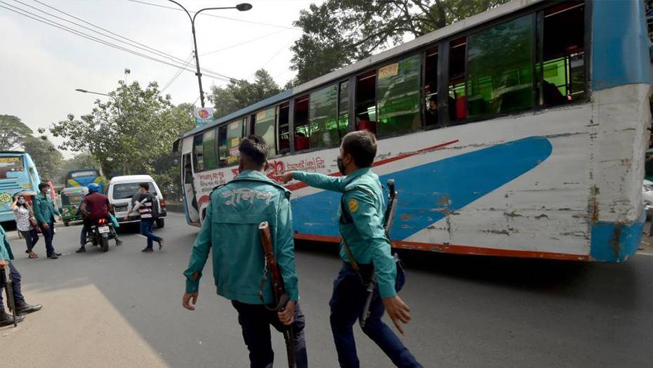 孟加拉国：移动法庭监督防疫规定落实