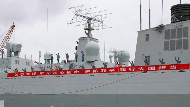 中国海军第39批护航编队起航奔赴亚丁湾