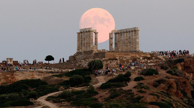 希腊：波塞冬庙挂“玉盘”