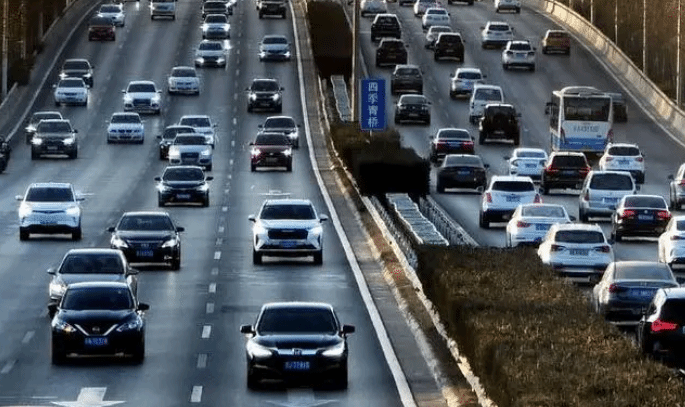 北京今年首期油车指标摇号结果公布 超六成归无车家庭