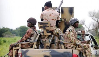 尼日利亚军方在行动中打死至少70名武装分子