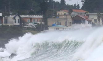超强台风“海神”将纵贯朝鲜半岛 风雨大作