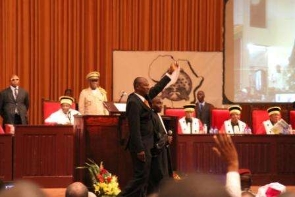 几内亚宪法法院确认孔戴获胜连任 第3次当选总统