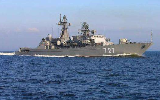俄舰队正在对进入黑海的美国军舰进行监视