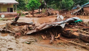 暴雨侵袭印度尼西亚和东帝汶 造成百余人死