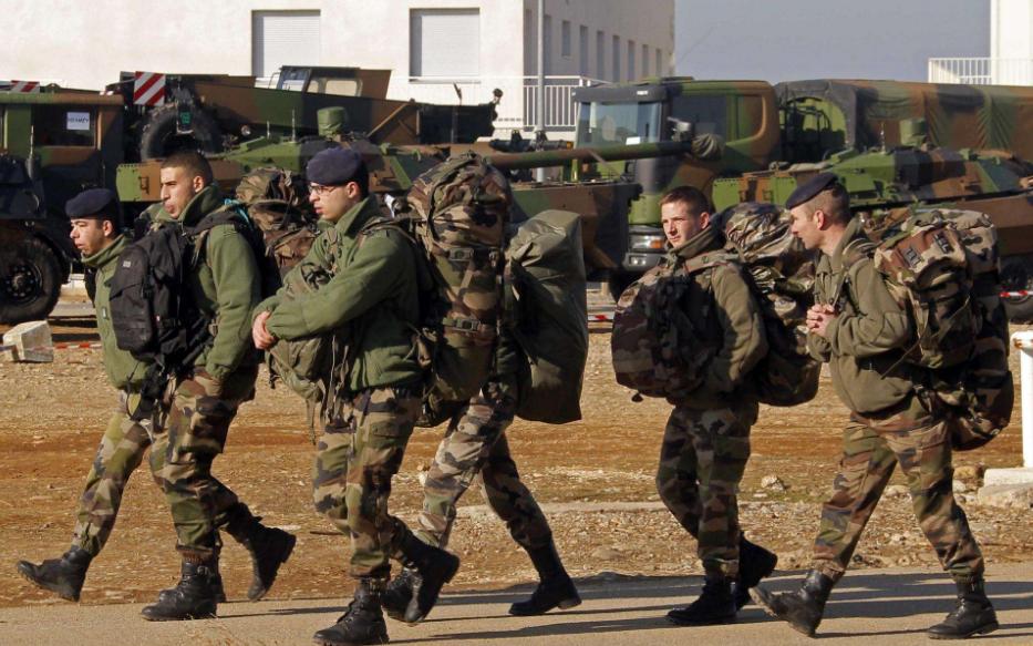 法国国防部宣布暂停与马里双边军事合作