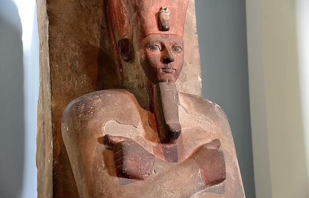 埃及首次以数字方式解封阿蒙霍特普一世木乃伊