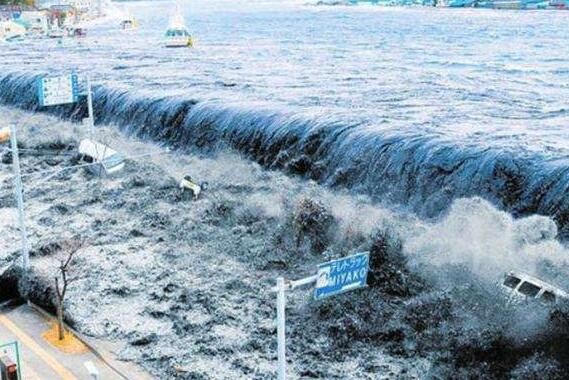 日本解除海啸警报 多地交通受到影响