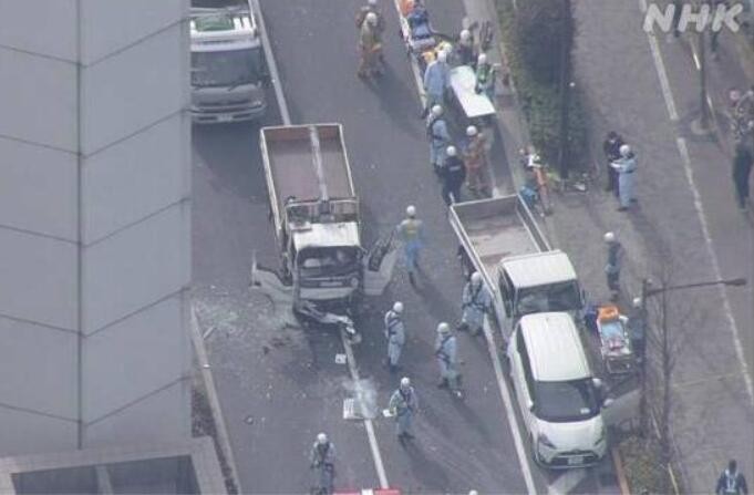 日本东京闹市区发生连环车祸致8伤 伤者包含儿童