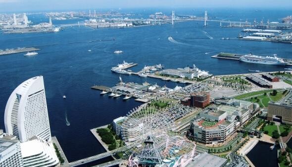 日本民间团体反对美军在横滨港部署通用登陆艇部队