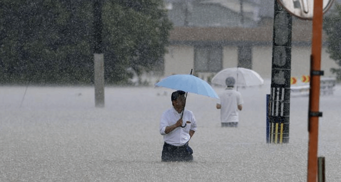 日本暴雨引发山体滑坡致1死 数百万人收到疏散警告