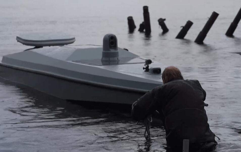 最新动态：俄方称在黑海挫败乌无人船袭击 乌方说敖德萨州遭无人机袭击