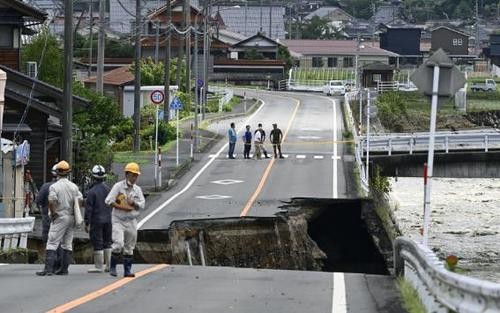 台风“兰恩”持续影响日本 致49人受伤1200人被困