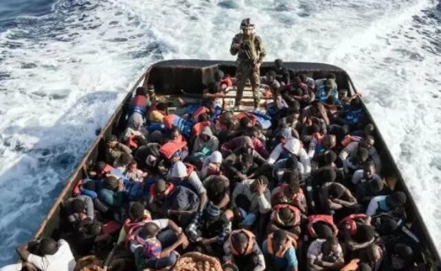 利比亚遣返486名非法移民