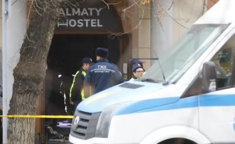 哈萨克斯坦一旅店发生火灾 致13人死亡
