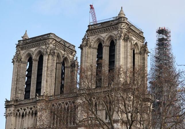 法国总统：巴黎圣母院将于2024年12月8日开放