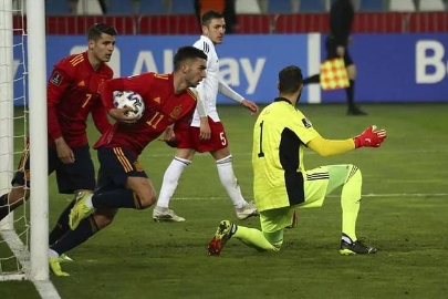 世预赛-托雷斯扳平奥尔默补时绝杀 西班牙2-1