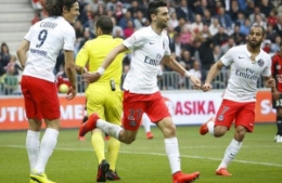 法甲-巴黎3-1尼斯稳居榜首 帕斯托雷梅开二度