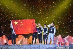 厉害了！中国电竞战队夺DOTA2亚洲邀请赛冠军