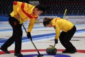 冰壶混双世锦赛中国队复仇俄罗斯 成功跻身八强