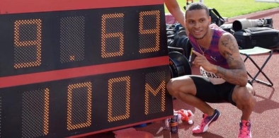 史上著名男子百米“大顺风” 加特林曾跑出9秒45