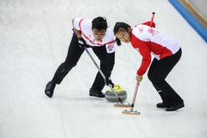 混合冰壶中国不敌瑞典 两连败小组第二