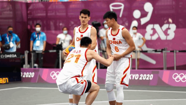 奥运三人篮球开赛 中国女队开门红男队遭遇两连败
