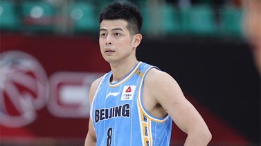 北京男篮球员注册公示 方硕成唯一顶薪合同球员