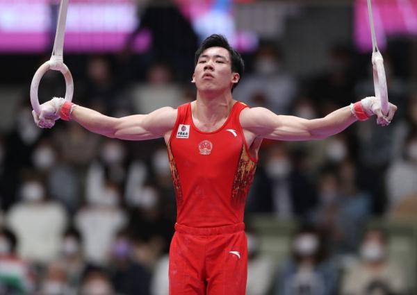 体操世锦赛男子预赛结束 中国队5人晋级决赛