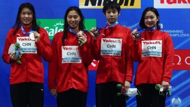 短池世锦赛中国又收获奖牌 李冰洁率队接力摘铜