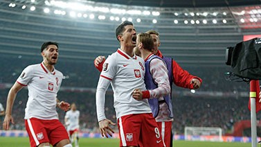 世预赛-莱万进球杰林斯基破门 波兰2-0晋级世界杯