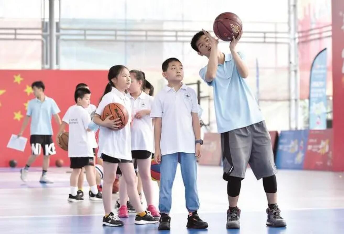 武汉：体育夏令营将为2万余名青少年免费培训运动技能